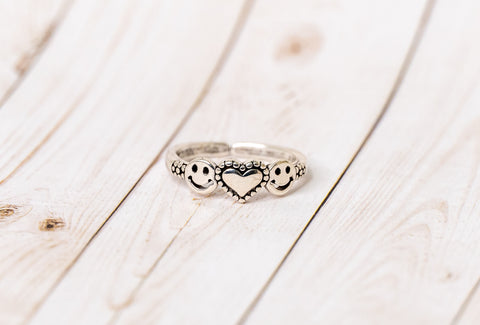 Silver Heart Emoji Ring